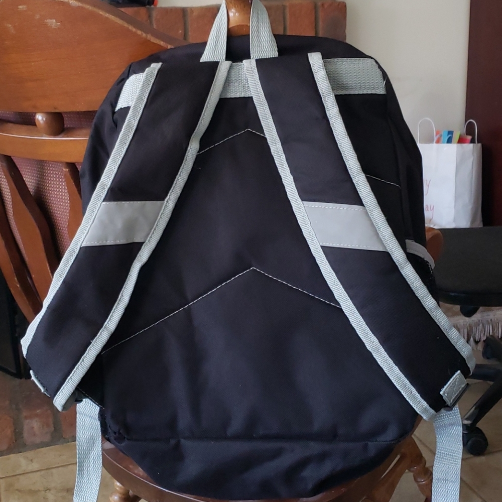 Backpack - Picture 4 of 4